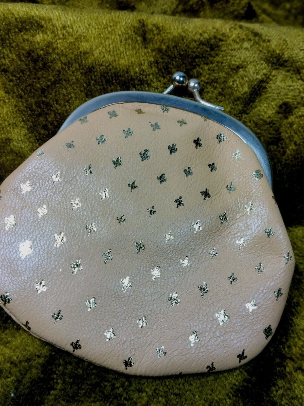 Vintage Italian Leather Change Purse Beige Gold Fleur De Lis Italy Kiss Lock 199 - Picture 3 of 11